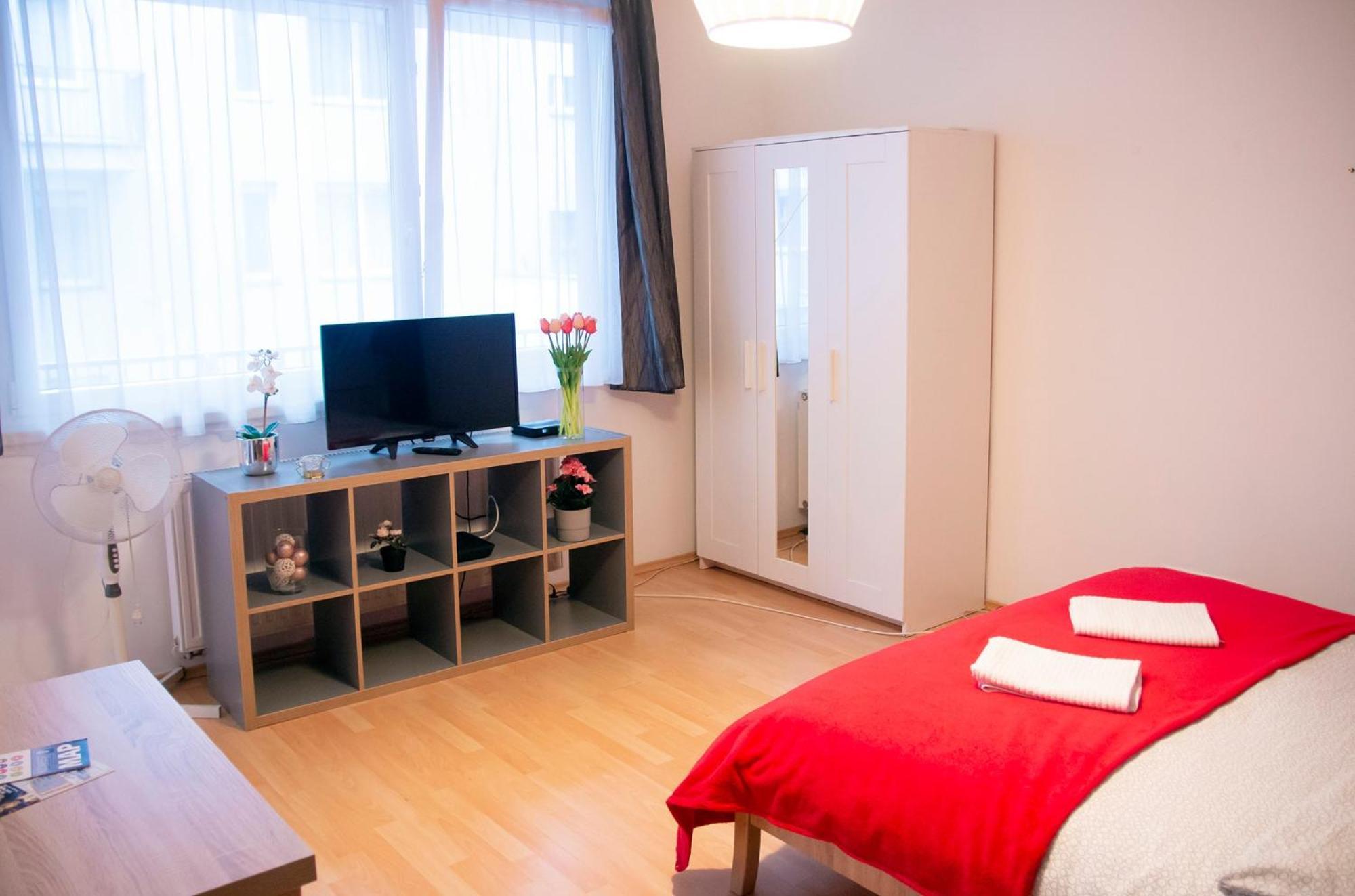 Keleti Studio Apartments Будапеща Екстериор снимка